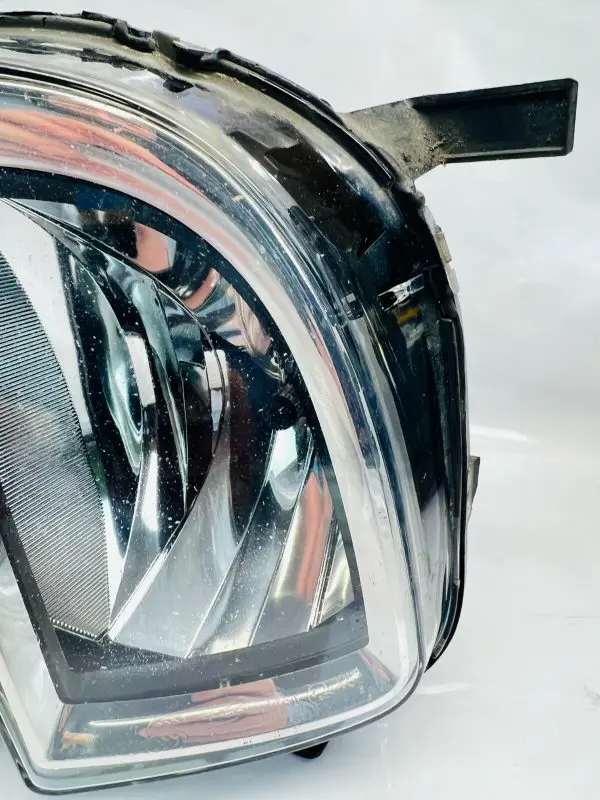 5K0941700E  2011 2012 2013 2014 VW JETTA GTI HALOGEN FRONT RIGHT OEM FOG LIGHT - Image 3