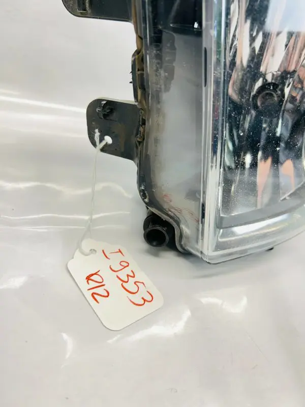 5K0941700E  2011 2012 2013 2014 VW JETTA GTI HALOGEN FRONT RIGHT OEM FOG LIGHT - Image 6