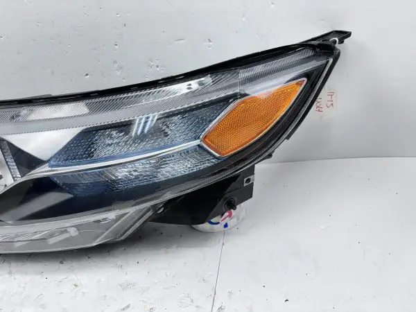 NICE OEM 22769170  2011 2012 2013 2014 2015 CHEVY VOLT  FRONT LEFT HEADLIGHT - Image 16