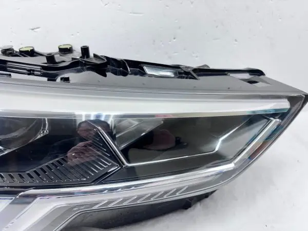 2019 2020 2021 2022 2023 AUDI Q3 LED FRONT RIGHT OEM HEADLIGHT 83A941034B - Image 5