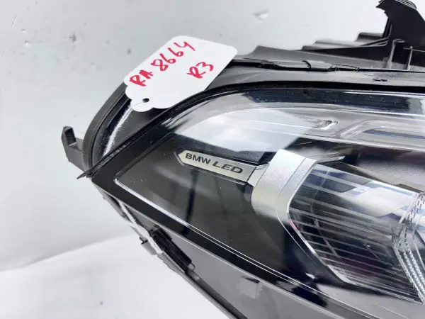 SA279E6  2019 2020 2021 2022 BMW X7 G07 LED FRONT RIGHT OEM HEADLIGHT - Image 2