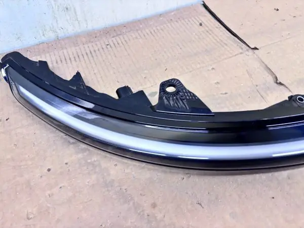 OEM  2021 2022 2023 Porsche 911 Turbo S Rear Center Led Tail Light 9p5945081a - Image 4