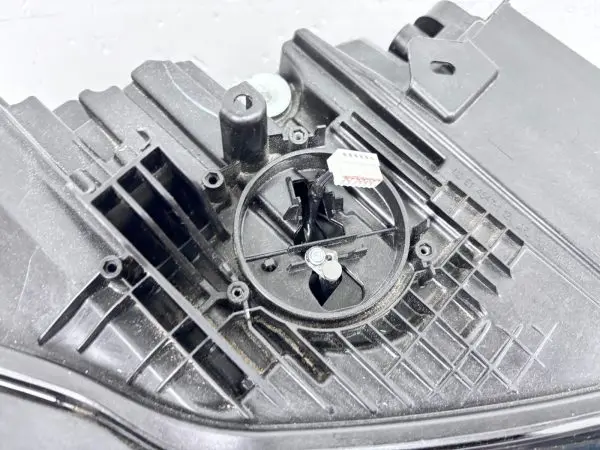 SA279E6  2019 2020 2021 2022 BMW X7 G07 LED FRONT RIGHT OEM HEADLIGHT - Image 8