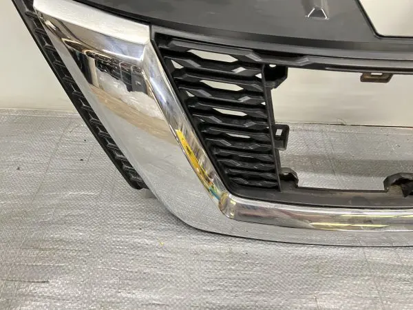 623106FL0C 2017 2018 2019 2020 NISSAN ROGUE FRONT OEM GRILLE GENUINE - Image 7