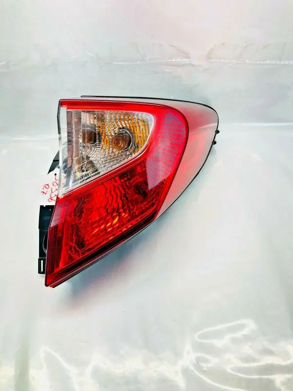 2016 2017 2018 2019 2020 2021 2022 TOYOTA CHR CH-R REAR RIGHT OEM TAIL LIGHT LED