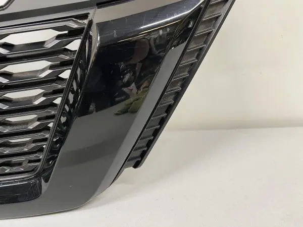 2017 2018 2019 2020 NISSAN ROGUE BLACK FRONT OEM GRILLE GENUINE 623106FL0A - Image 5