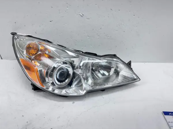 ALL TABS 2010 2011 2012 SUBARU LEGACY OUTBACK HALOGEN  FRONT RIGHT OEM HEADLIGHT - Image 2
