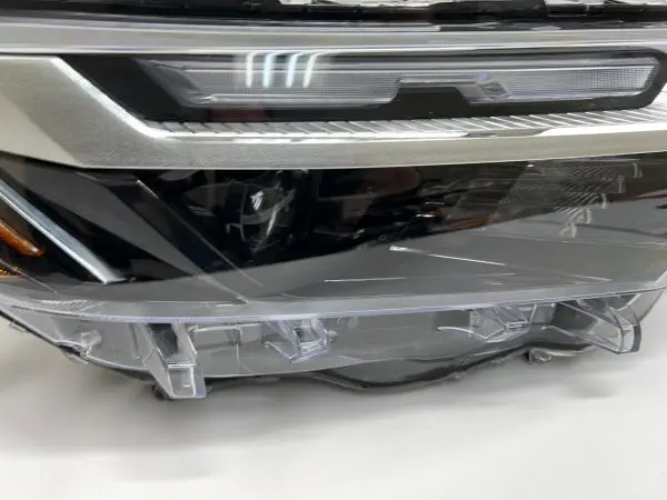 nice  2022 2023 2024 toyota  rav4 full led front right oem headlight - Image 7