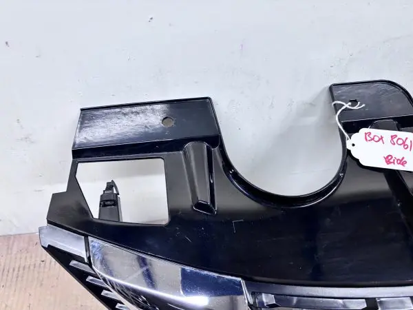 623106FL0C 2017 2018 2019 2020 NISSAN ROGUE FRONT OEM GRILLE EMBLEM CAMERA - Image 2
