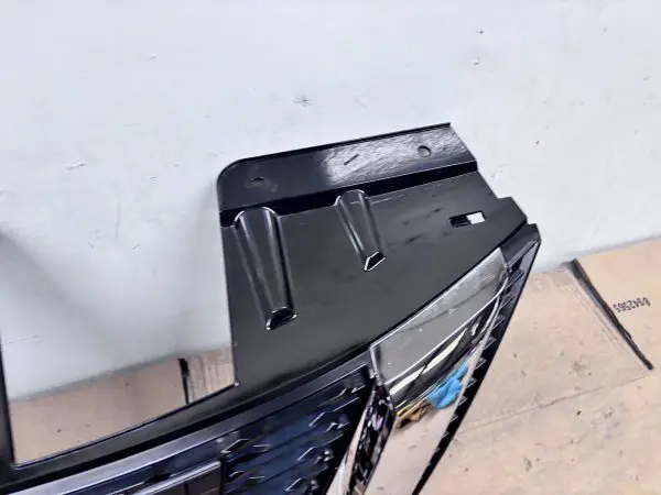 623106FL0C 2017 2018 2019 2020 NISSAN ROGUE FRONT OEM GRILLE EMBLEM CAMERA - Image 4