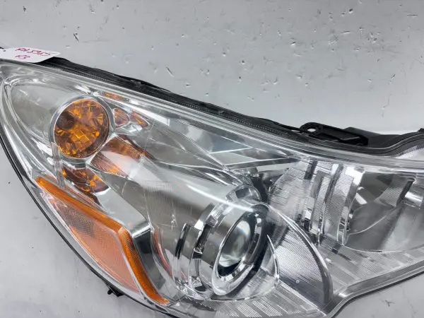 ALL TABS 2010 2011 2012 SUBARU LEGACY OUTBACK HALOGEN  FRONT RIGHT OEM HEADLIGHT - Image 10