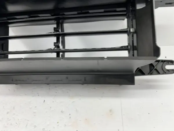 OEM 2018 2019 2020 FORD F150 Front lower Shutter Genuine jl3z8475b - Image 4