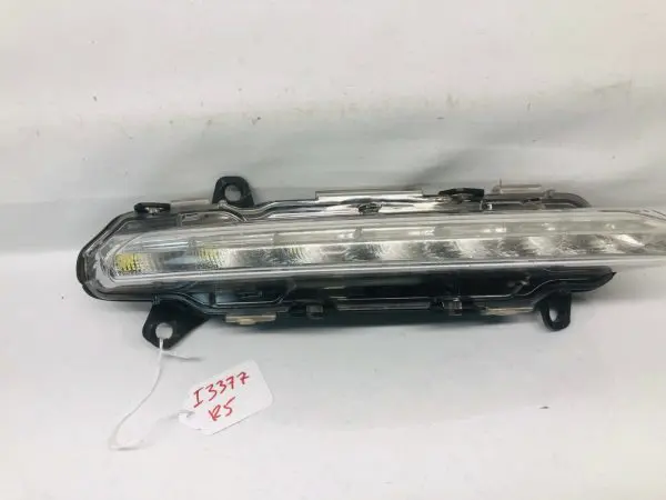 A2218201856 2009-2011 2012 2013 MERCEDES BENZ S CLASS C CLS LED RUNNING LIGHT - Image 2