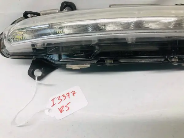 A2218201856 2009-2011 2012 2013 MERCEDES BENZ S CLASS C CLS LED RUNNING LIGHT - Image 3