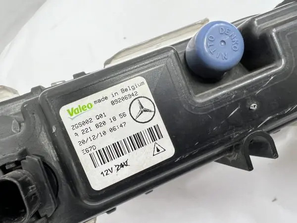 A2218201856 2009-2011 2012 2013 MERCEDES BENZ S CLASS C CLS LED RUNNING LIGHT - Image 14