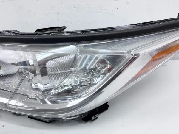 ALL TABS 2017 2018 2019 TOYOTA HIGLANDER HALOGEN FRONT LEFT OEM HEADLIGHT - Image 8