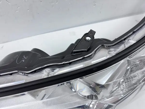 ALL TABS 2017 2018 2019 TOYOTA HIGLANDER HALOGEN FRONT LEFT OEM HEADLIGHT - Image 11