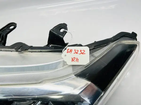 TABS 2016 2017 2018 2019 2020 2021 2022 TOYOTA TACOMA HALOGEN LEFT OEM HEADLIGHT - Image 5