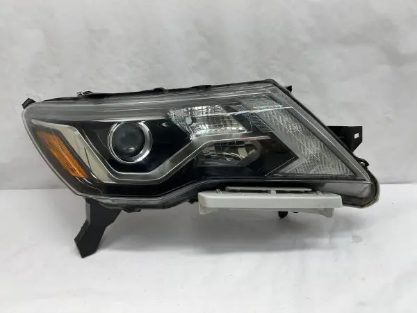 2017 2018 2019 2020 nissan pathfinder halogen front right oem headlight - Image 2