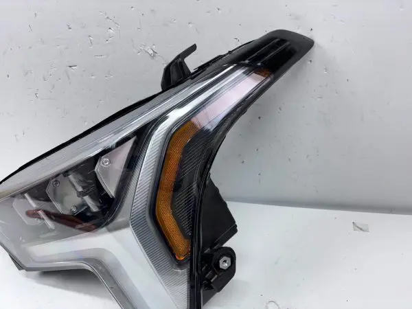 NICE 2022 2023 2024 2025 TOYOTA TUNDRA PLATINUM LED FRONT LEFT OEM HEADLIGHT - Image 4