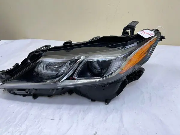 2018 2019 2020 2021 2022 2023 TOYOTA CAMRY LED  FRONT LEFT OEM HEADLIGHT - Image 2