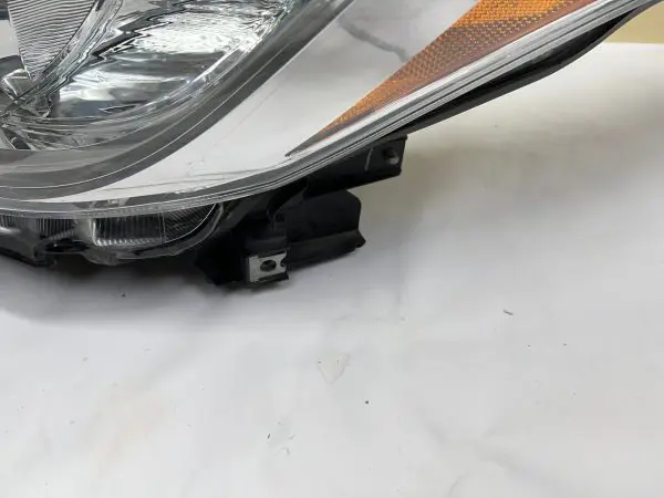 2017 2018 2019 TOYOTA HIGHLANDER HALOGEN FRONT LEFT OEM HEADLIGHT - Image 3