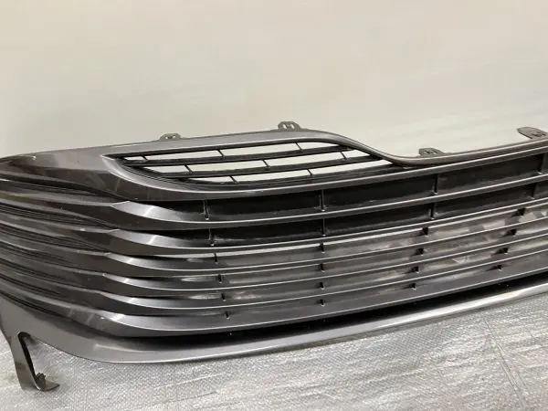 2018 2019 2020 2021 2022 2023 TOYOTA CAMRY FRONT OEM GRILLE GENUINE 5310206240 - Image 2