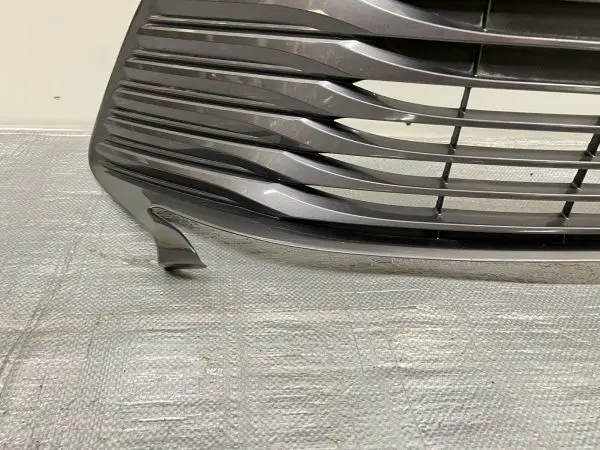 2018 2019 2020 2021 2022 2023 TOYOTA CAMRY FRONT OEM GRILLE GENUINE 5310206240 - Image 7