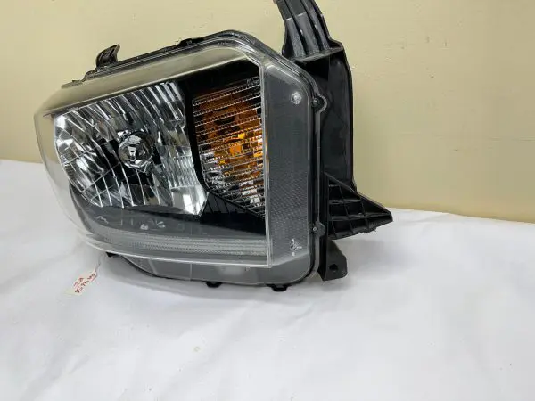 ALL TABS 2014 2015 2016 2017 TOYOTA TUNDRA HALOGEN LED FRONT RIGHT OEM HEADLIGHT - Image 2