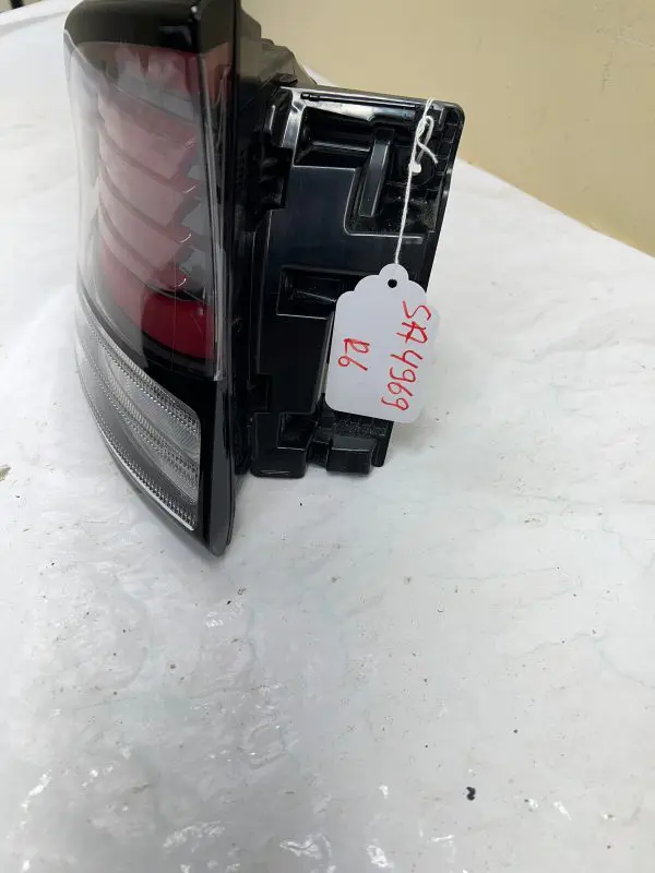 92401-DW000  2022 2023 2024 KIA SPORTAGE LED  REAR LEFT OEM  TAIL LIGHT - Image 4