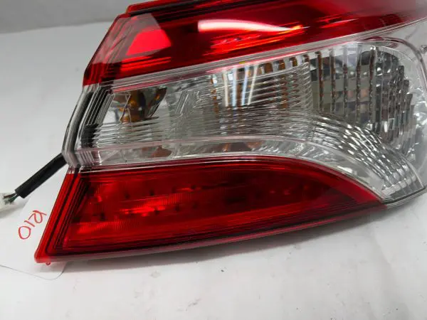 2018 2019 2020 2021 2022 2023 toyota camry halogen led rear right oem tail light - Image 11