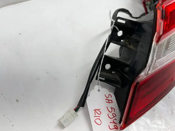 2018 2019 2020 2021 2022 2023 toyota camry halogen led rear right oem tail light - Image 13