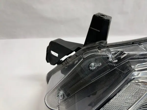 2021 2022 2023 NISSAN KICKS HALOGEN FRONT LEFT OEM HEADLIGHT 260605R00A - Image 3