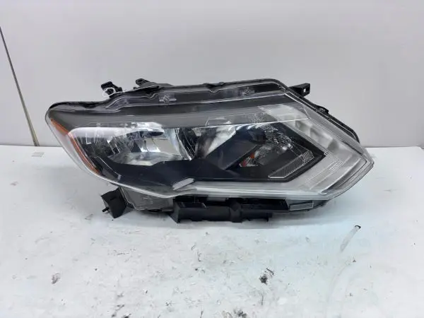 2017 2018 2019 2020 NISSAN ROGUE HALOGEN LED FRONT RIGHT OEM HEADLIGHT - Image 2