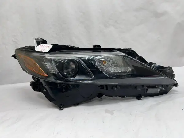 2018 2019 2020 2021 2022 2023 toyota camry led trd right oem headlight damaged