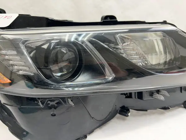 2018 2019 2020 2021 2022 2023 toyota camry led trd right oem headlight damaged - Image 7