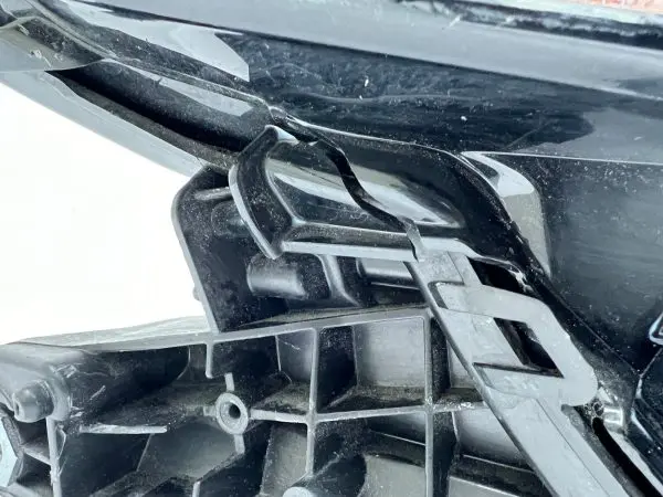2018 2019 2020 2021 2022 2023 toyota camry led trd right oem headlight damaged - Image 12