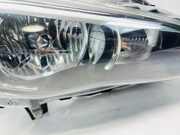 84001FL100 2018 2019 2020 2021 2022 2023 SUBARU CROSSTREK RIGHT OEM HEADLIGHT - Image 4