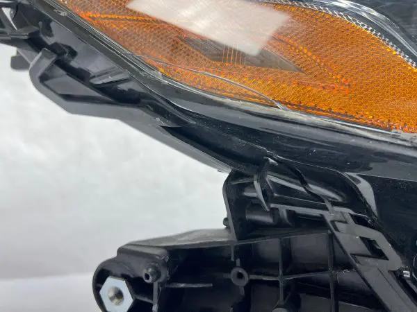 2018 2019 2020 2021 2022 2023 toyota camry led trd right oem headlight damaged - Image 15