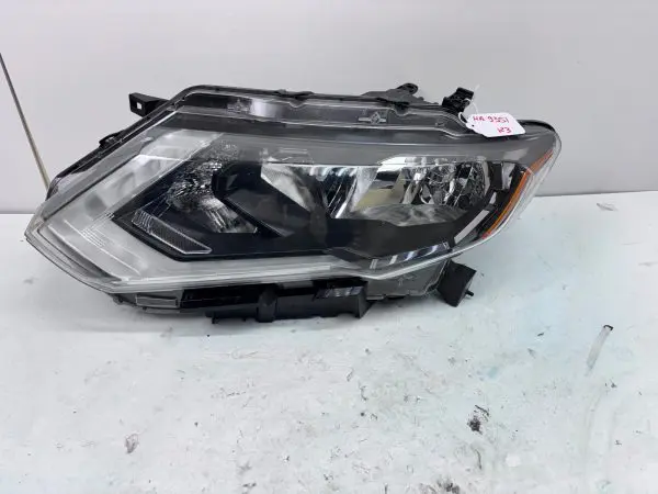 2017 2018 2019 2020 NISSAN ROGUE HALOGEN LED FRONT LEFT OEM HEADLIGHT - Image 2