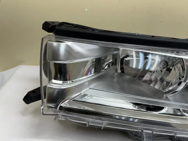 NICE ALL TABS 2017 2018 2019 TOYOTA HIGHLANDER HALOGEN FRONT LEFT OEM HEADLIGHT - Image 2