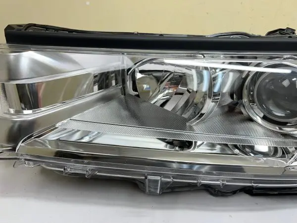NICE ALL TABS 2017 2018 2019 TOYOTA HIGHLANDER HALOGEN FRONT LEFT OEM HEADLIGHT - Image 6