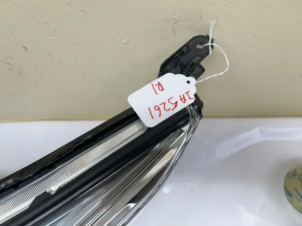 NICE ALL TABS 2017 2018 2019 TOYOTA HIGHLANDER HALOGEN FRONT LEFT OEM HEADLIGHT - Image 12