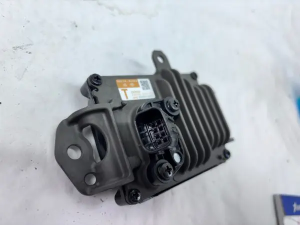 GENUINE TOYOTA LEXUS FRONT CRUISE CONTROL DISTANCE RADAR SENSOR OEM 88210-06050 - Image 11