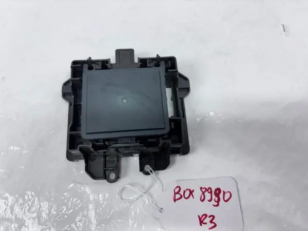 OEM 8s301-3d4-a05 2023 2024 HONDA CRV  FRONT CONTROL DISTANCE SENSOR RADAR - Image 4