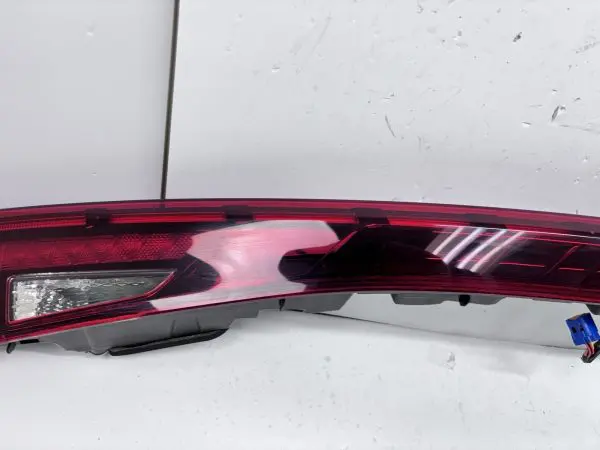 NICE 2021 2022 2023 2024 KIA K5 REAR CENTER TAIL LIGHT OEM GENUINE 92403-L3110 - Image 9
