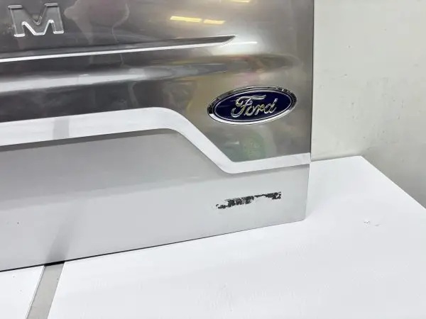 🎈 2018 2019 2020 FORD F150 PLATINUM REAR OEM TAILGATE GENUINE FOR STEP - Image 2