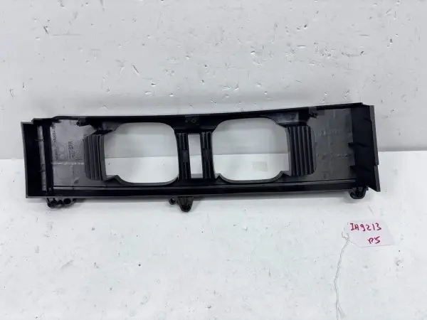 OEM Land Rover Defender L663 Rear Right Tail Light Cover Trim 2020-2023 00224721 - Image 11