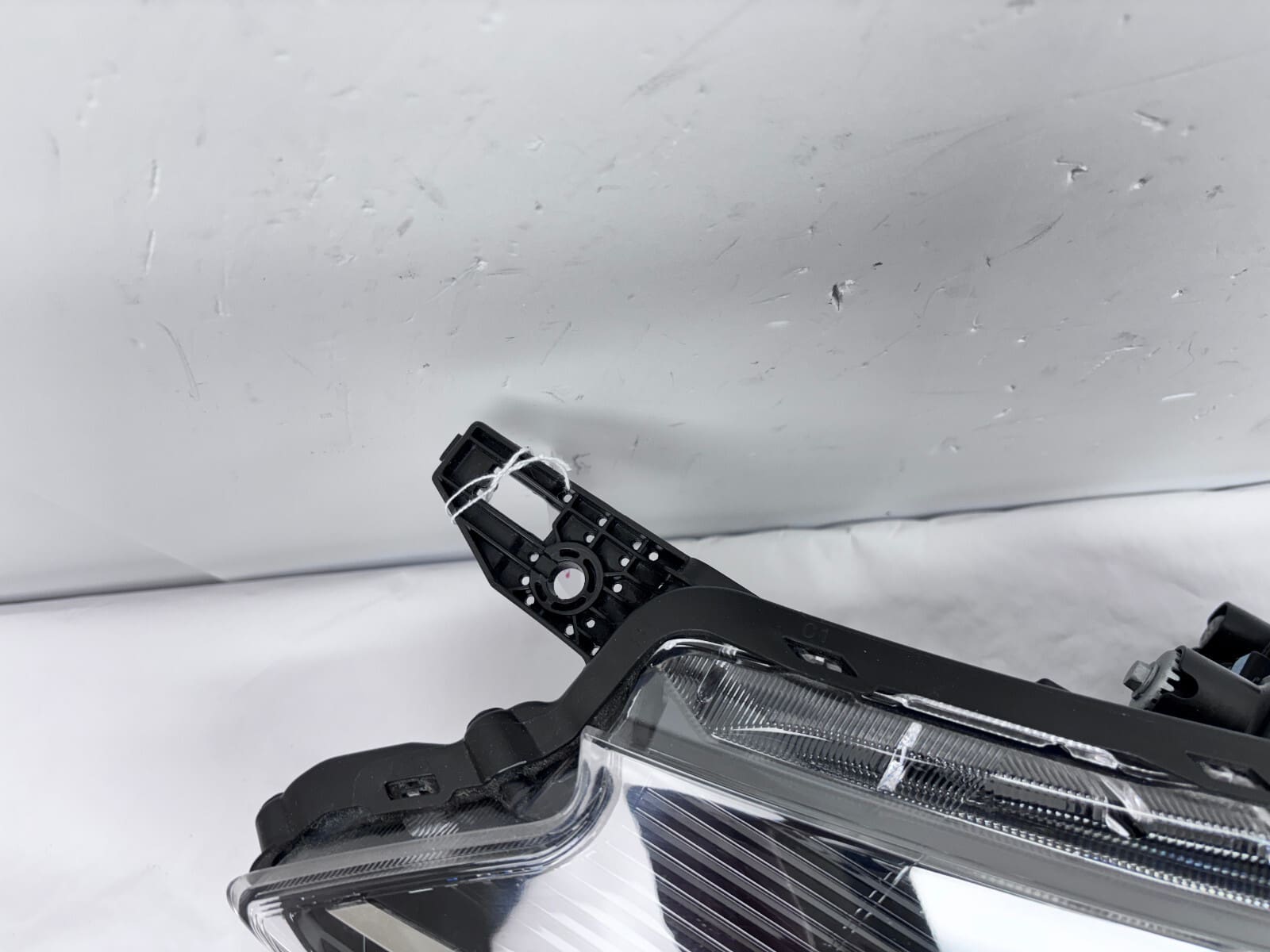 2021 2022 2023 NISSAN KICKS HALOGEN FRONT RIGHT OEM HEADLIGHT 26010-5R00A - Image 13