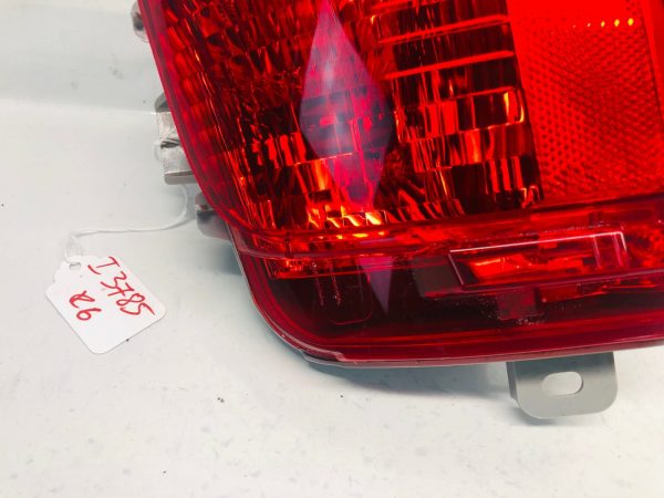 2016 2017 2018 TOYOTA LAND CRUISER REAR LEFT OEM LOWER BUMPER REFLECTOR GENUINE - Image 2
